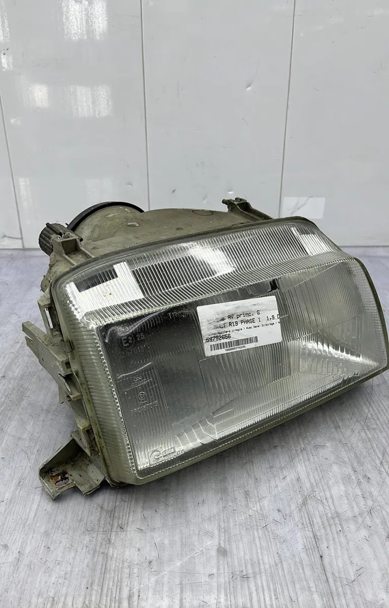 Phare gauche RENAULT R19 PHASE 1 occasion