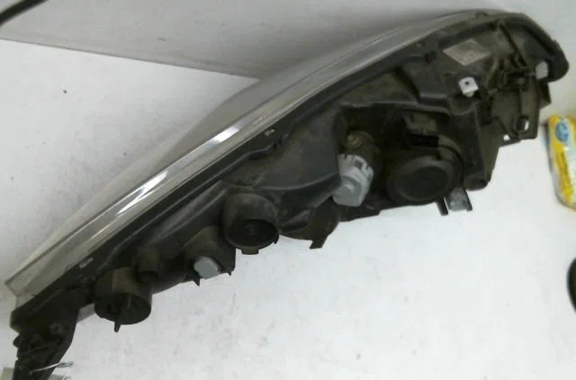 Phare gauche Renault SCÉNIC III (JZ0-1_) 1.4 16v (jz0f, jz1v) (2009) occasion
