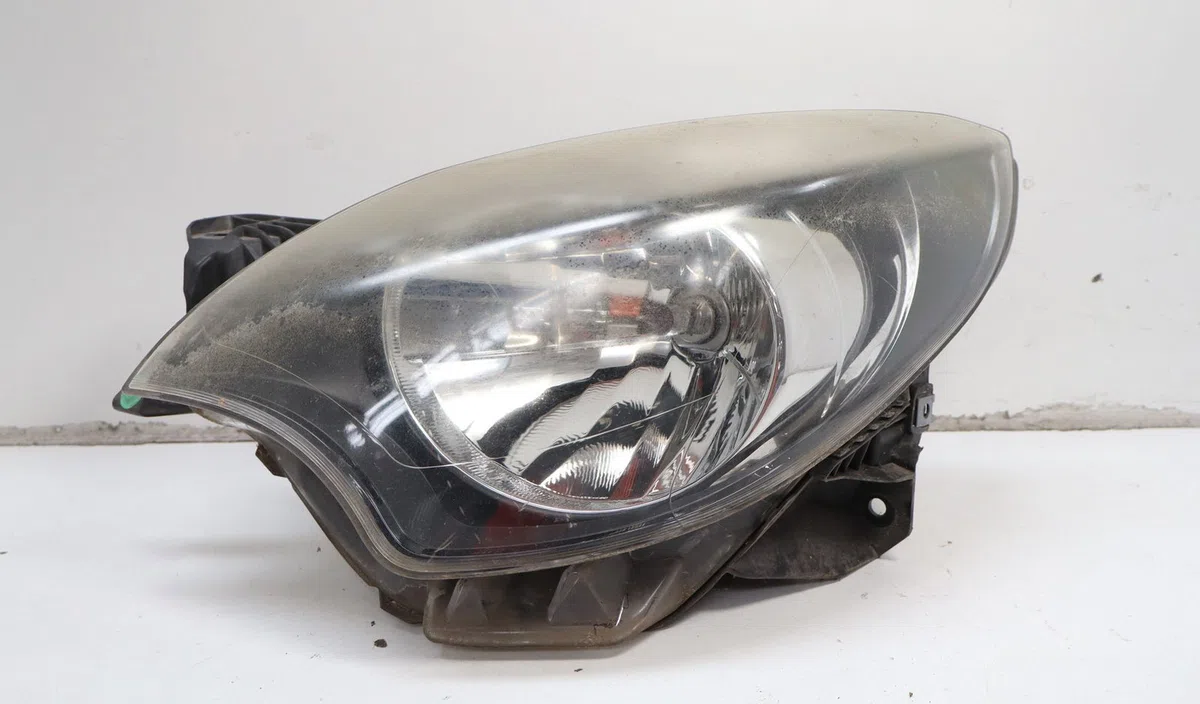 Phare gauche Renault TWINGO II (CN0_) 1.2 16v (cn04, cn0a, cn0b) (2007-2014) 3 portes occasion