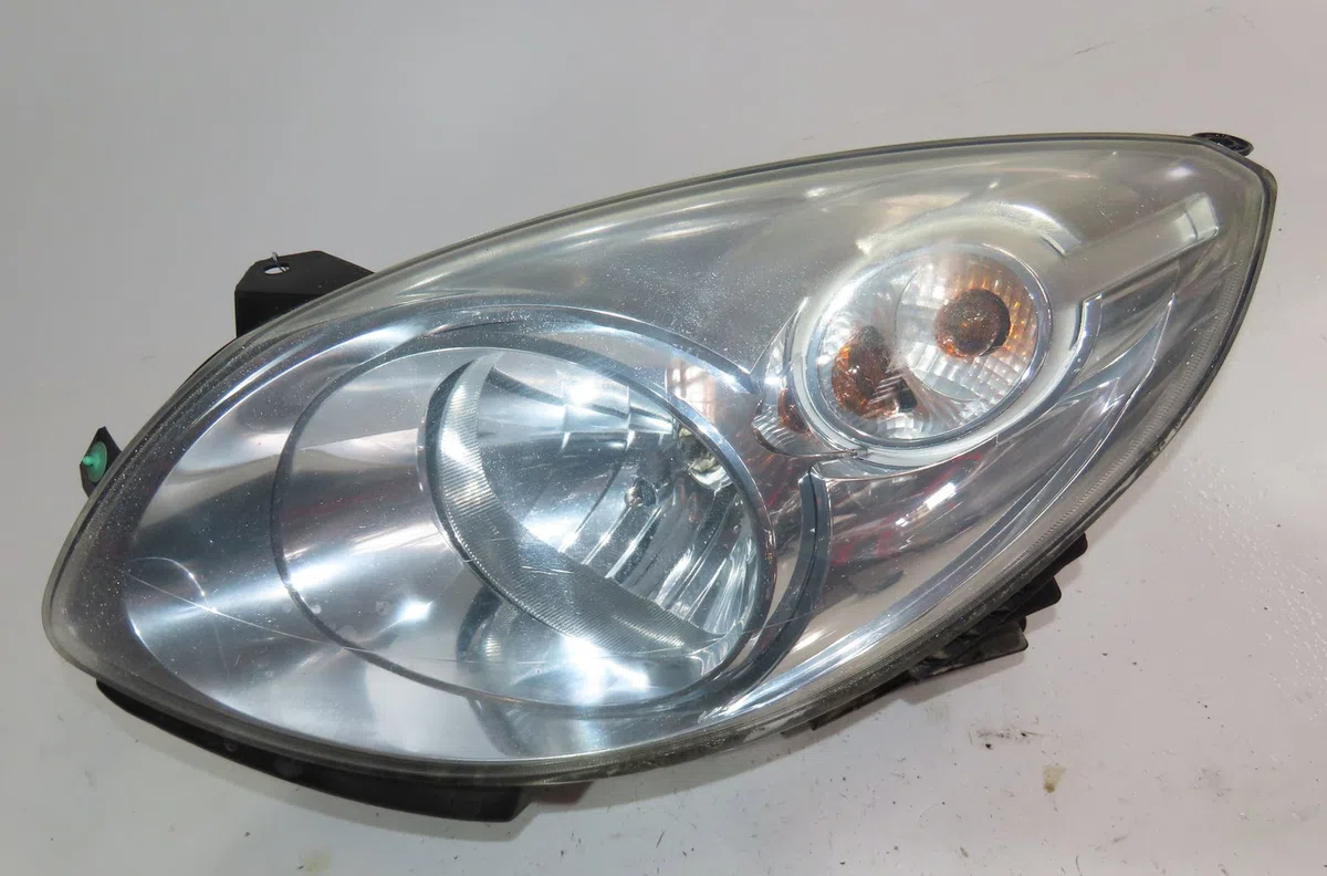 Phare gauche Renault TWINGO II (CN0_) 1.2 16v (cn0k, cn0v) (2007) 3 portes occasion