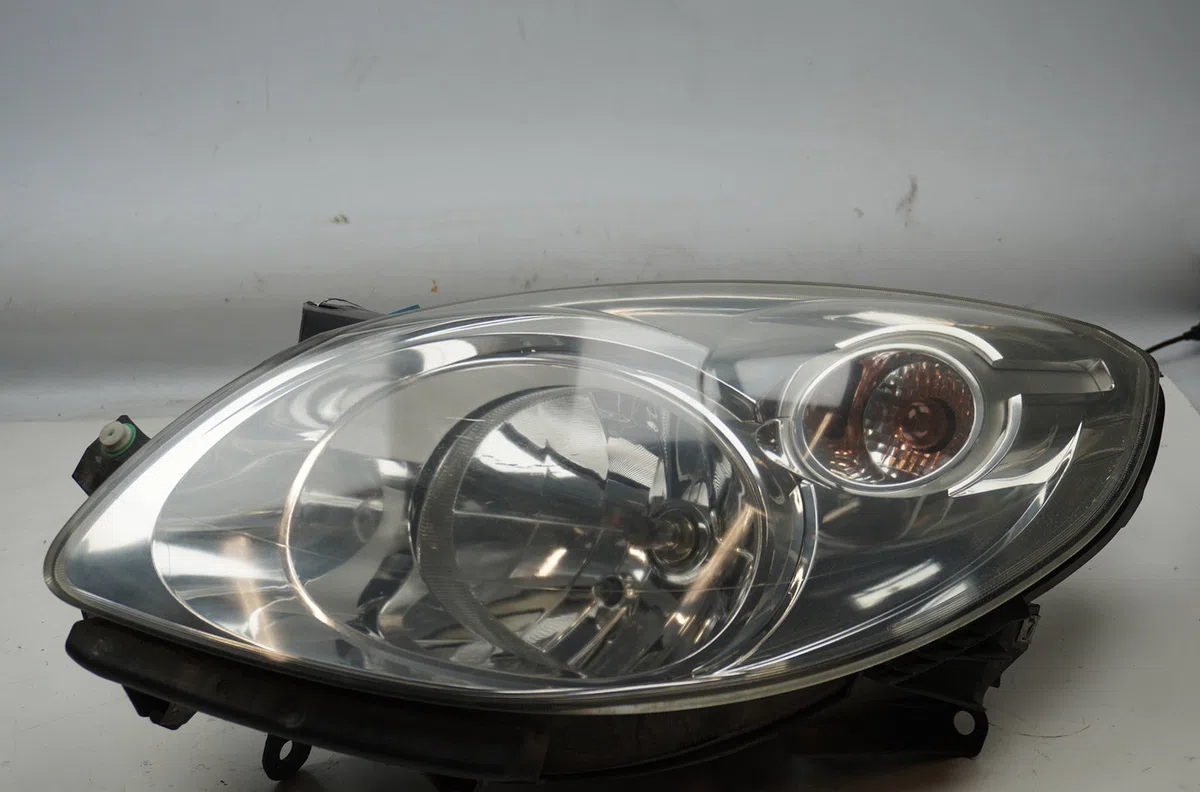 Phare gauche Renault TWINGO II (CN0_) 1.2 (cn0d) (2007-2014) 3 portes occasion