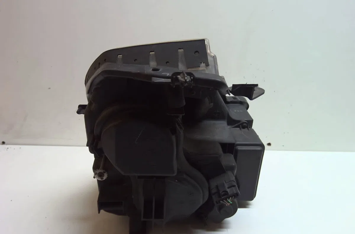 Phare gauche Renault VEL SATIS (BJ0_) 2.2 dci (bj0e, bj0f) (2002-2009) 5 portes occasion