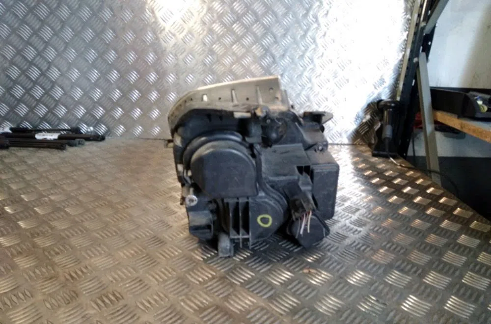 Phare gauche Renault VEL SATIS (BJ0_) 3.5 v6 (bj0r, bj0v, bj0u) (2002) occasion