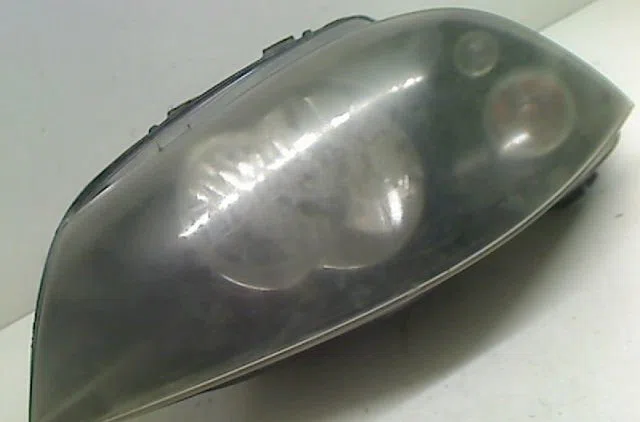 Phare gauche Seat CORDOBA (6L2) 1.9 tdi (2002-2009) occasion
