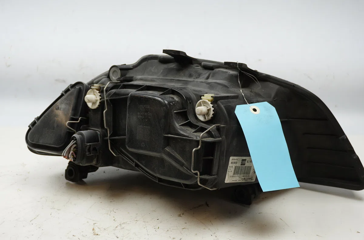 Phare gauche Seat IBIZA III (6L1) 1.9 sdi (2002-2005) occasion
