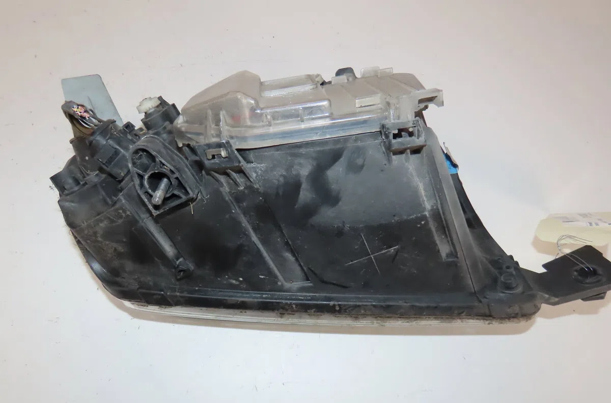 Phare gauche Skoda FABIA I Combi (6Y5) 1.9 tdi (2000-2007) occasion