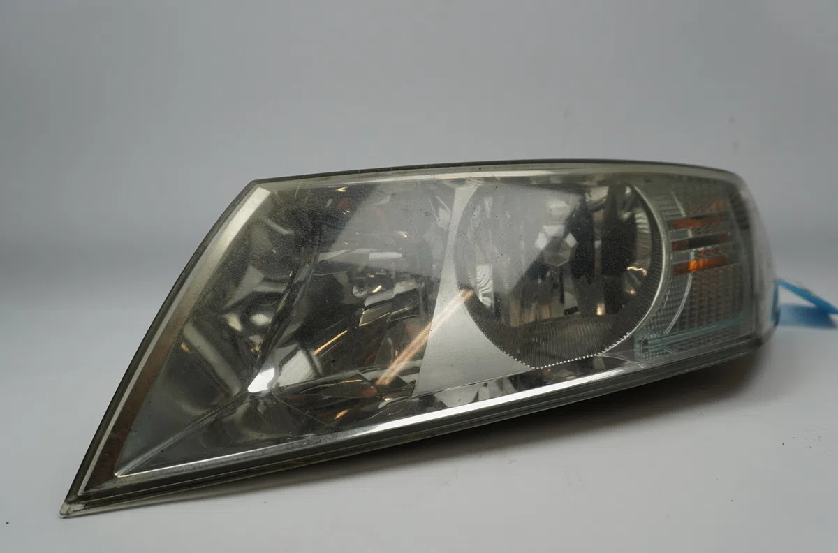 Phare gauche Skoda OCTAVIA II Combi (1Z5) 1.9 tdi 4x4 (2004-2010) occasion
