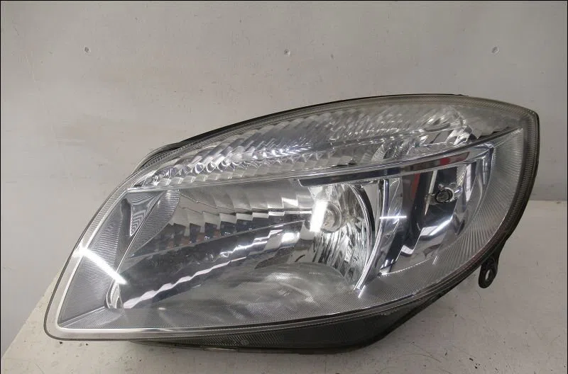 Phare gauche Skoda ROOMSTER (5J7) 1.9 tdi (2006-2010) 5 portes occasion