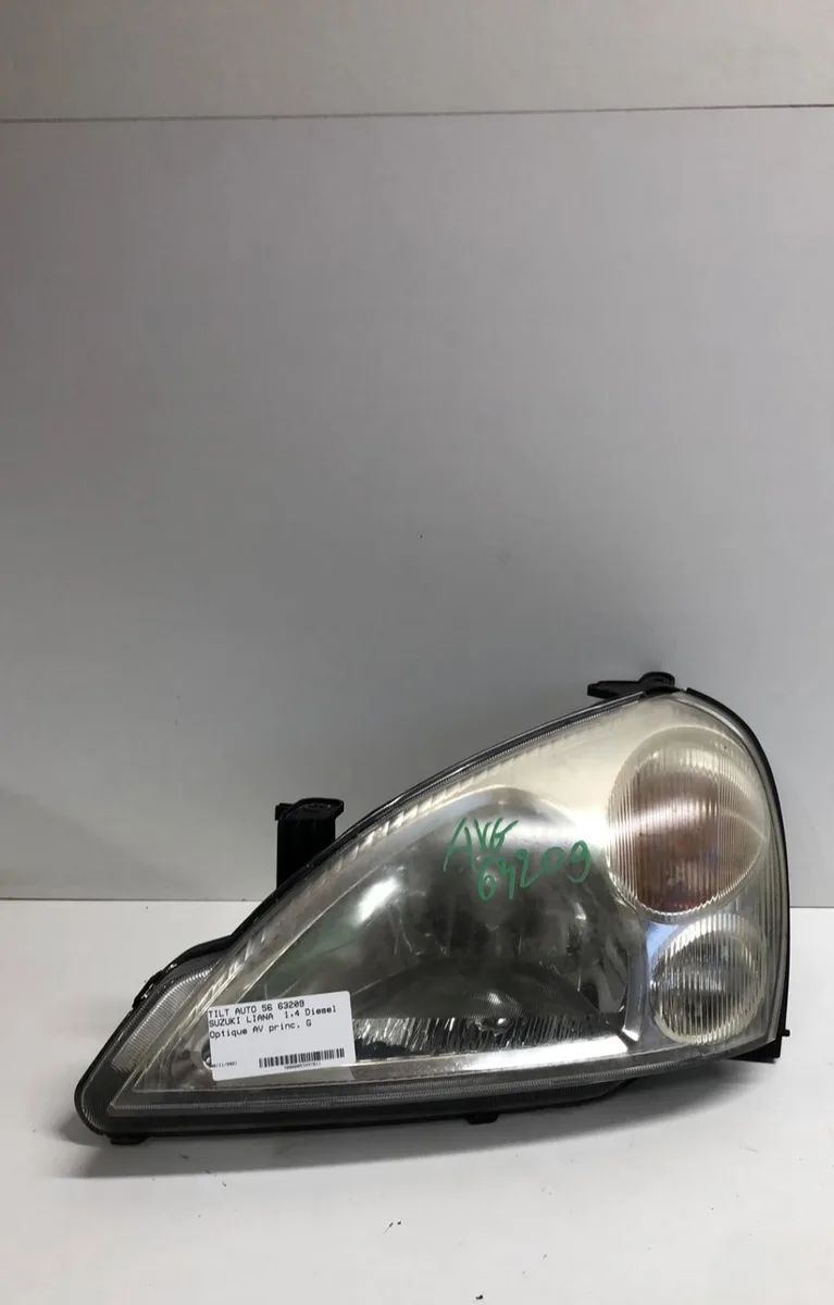 Phare gauche Suzuki LIANA 3-5 portes 1.4 ddis (2004-2007) occasion