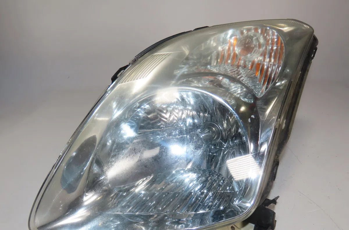 Phare gauche Suzuki SWIFT III (MZ, EZ) 1.3 ddis (rs 413d) (2005) 5 portes occasion