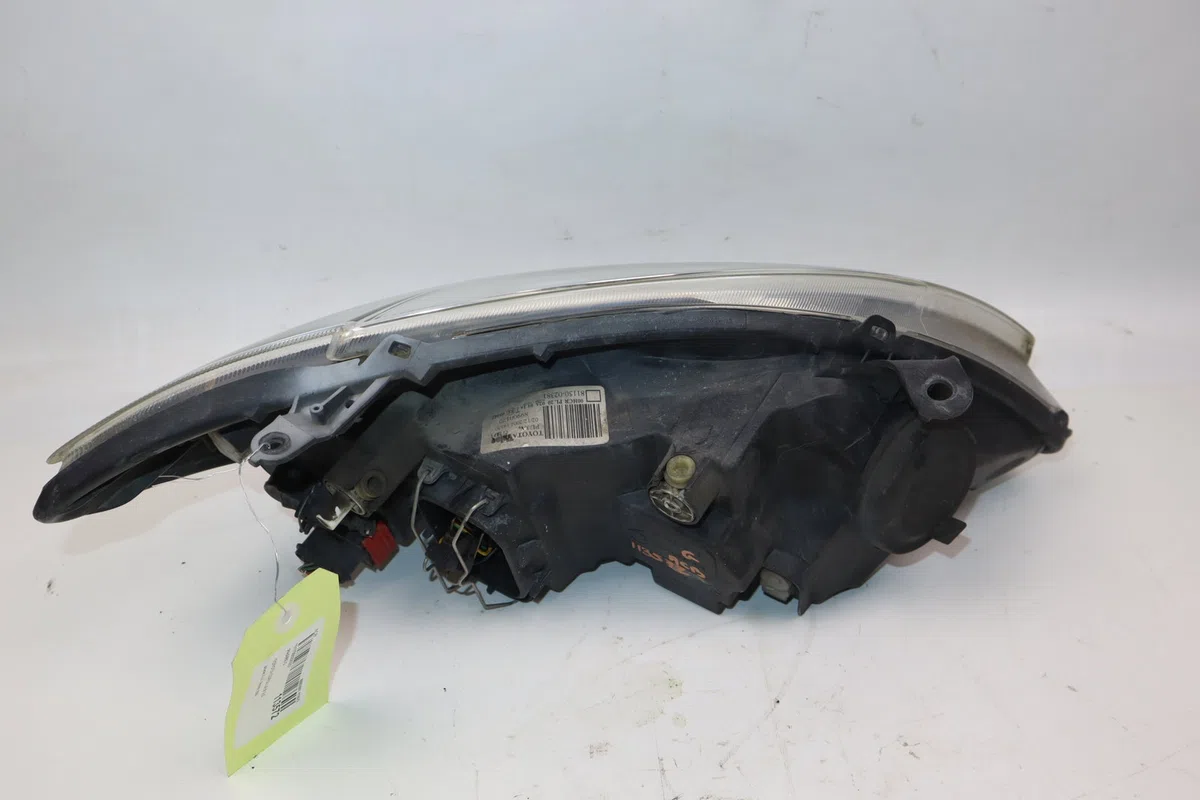 Phare gauche Toyota COROLLA (_E12_) 2.0 d-4d (cde120r_, cde120l_) (2002-2006) occasion