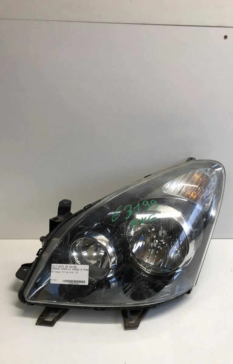 Phare gauche Toyota COROLLA Verso (ZER_, ZZE12_, R1_) 2.2 d-4d (aur10_) (2005-2009) occasion