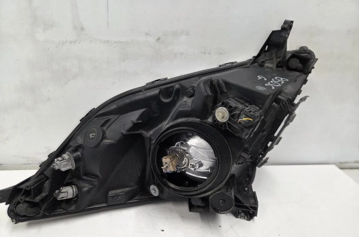 Phare gauche TOYOTA PRIUS 2 occasion