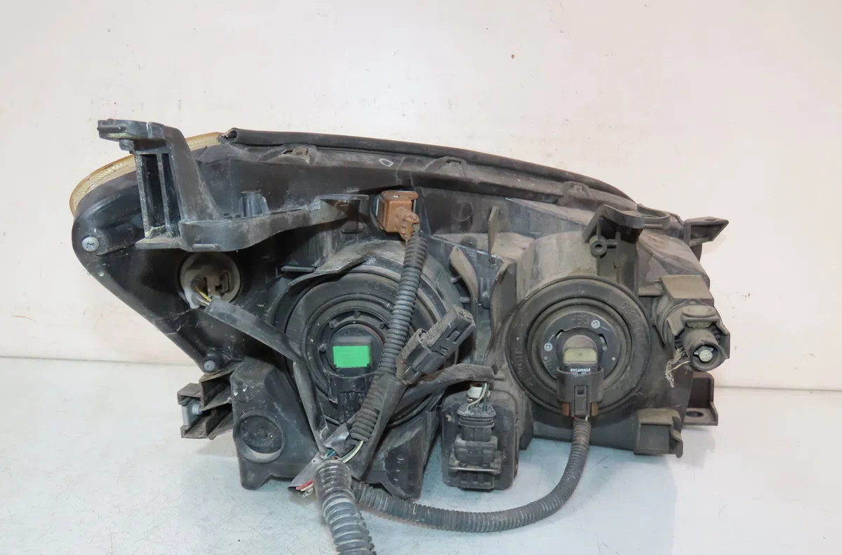 Phare gauche Toyota RAV 4 III (_A3_) 2.2 d 4wd (ala30_) (2006-2012) occasion
