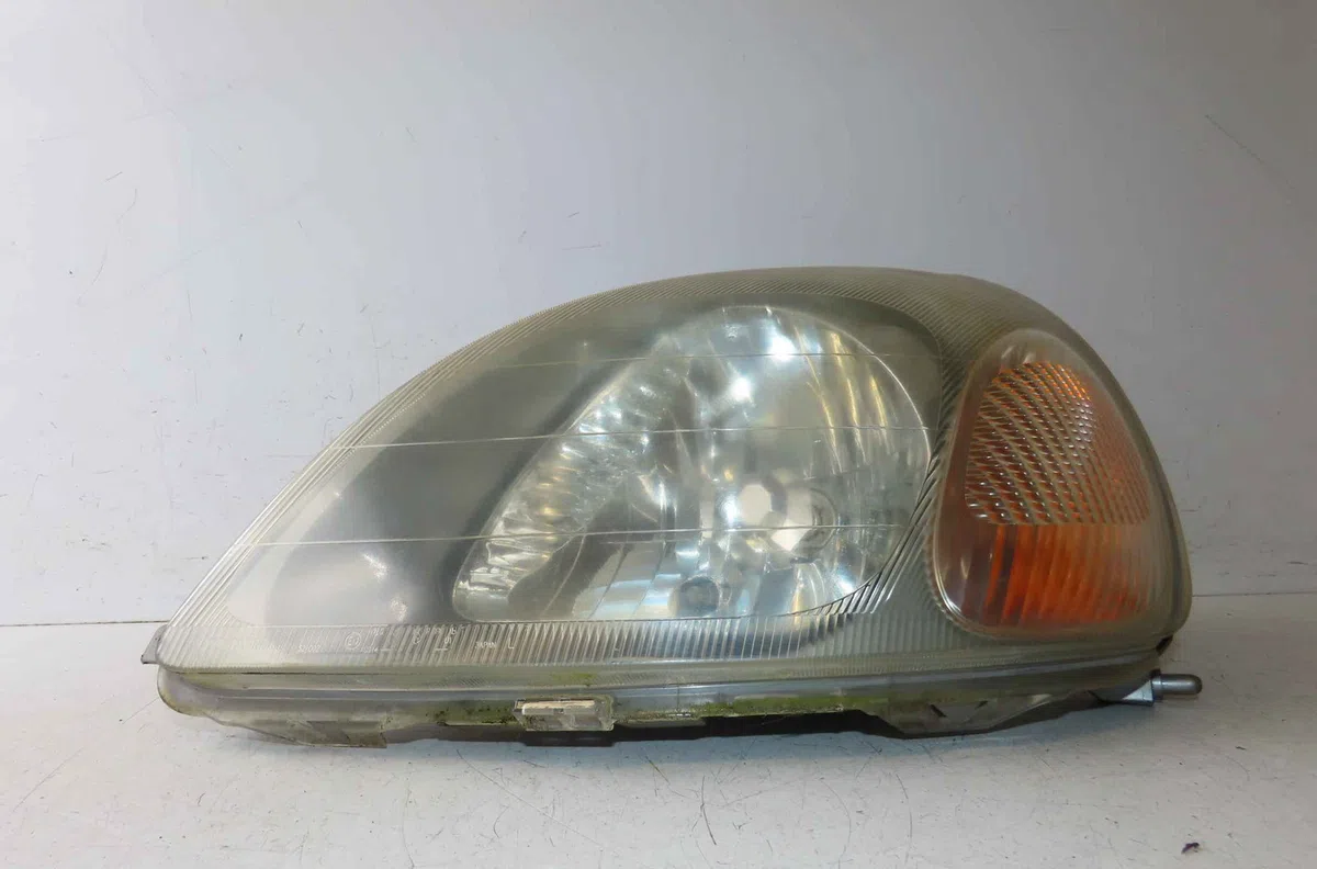 Phare gauche TOYOTA YARIS I occasion