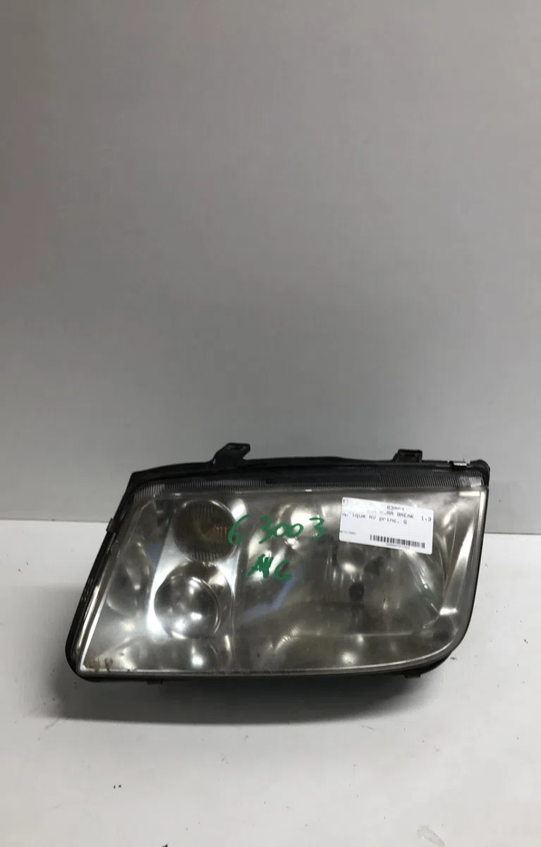 Phare gauche Volkswagen BORA Variant (1J6) 1.9 tdi (1999-2001) occasion