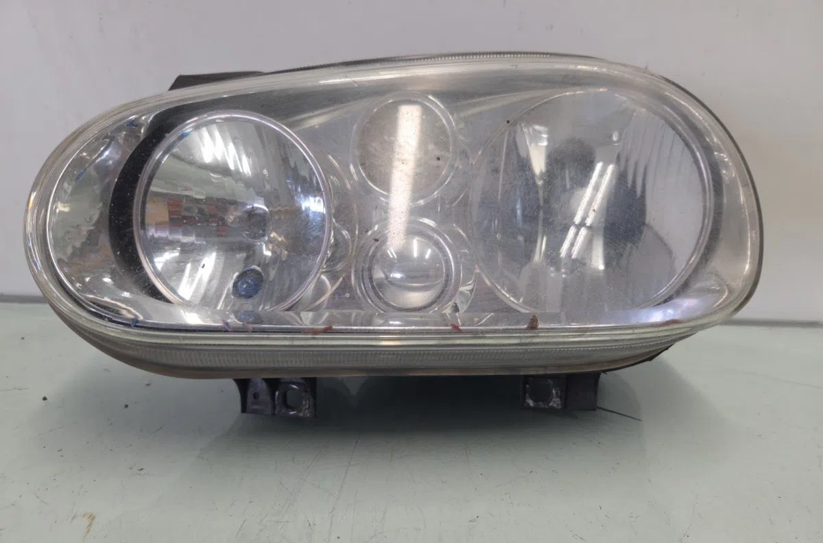 Phare gauche VOLKSWAGEN GOLF 4 CABRIOLET occasion