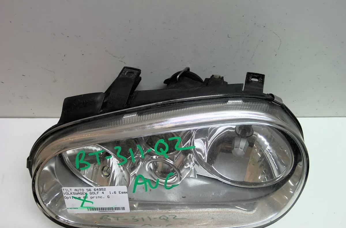 Phare gauche Volkswagen GOLF IV (1J1) 1.6 (1997-2004) occasion