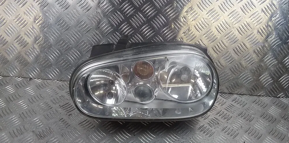Phare gauche Volkswagen GOLF IV (1J1) 1.6 (1997-2004) occasion