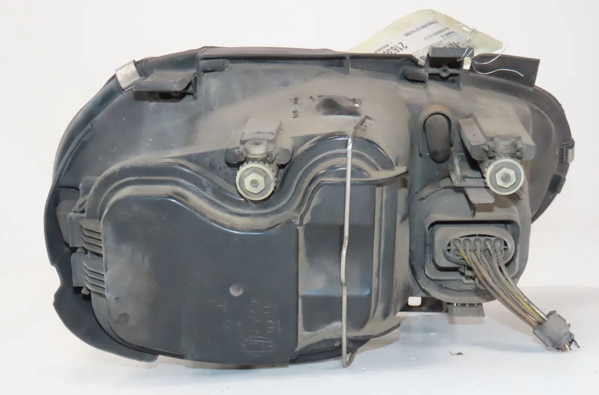 Phare gauche Volkswagen GOLF IV (1J1) 1.9 tdi (1997-2004) 3 portes occasion