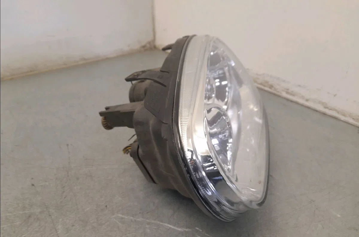 Phare gauche Volkswagen GOLF IV (1J1) 1.9 tdi (1997-2004) 3 portes occasion