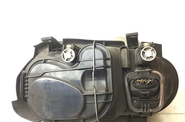 Phare gauche Volkswagen GOLF IV (1J1) 1.9 tdi (1997-2004) occasion