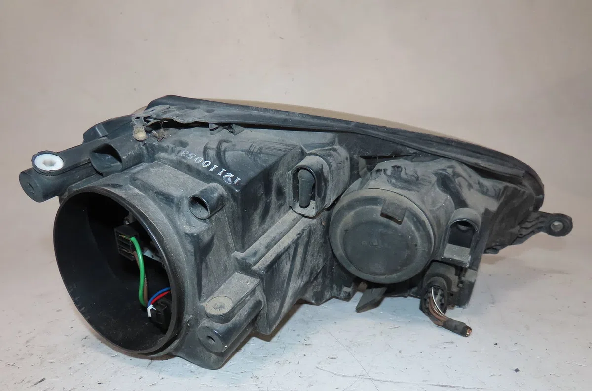Phare gauche Volkswagen GOLF V (1K1) 1.9 tdi (2003-2008) occasion