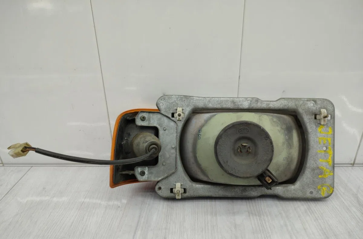 Phare gauche VOLKSWAGEN JETTA 5 occasion