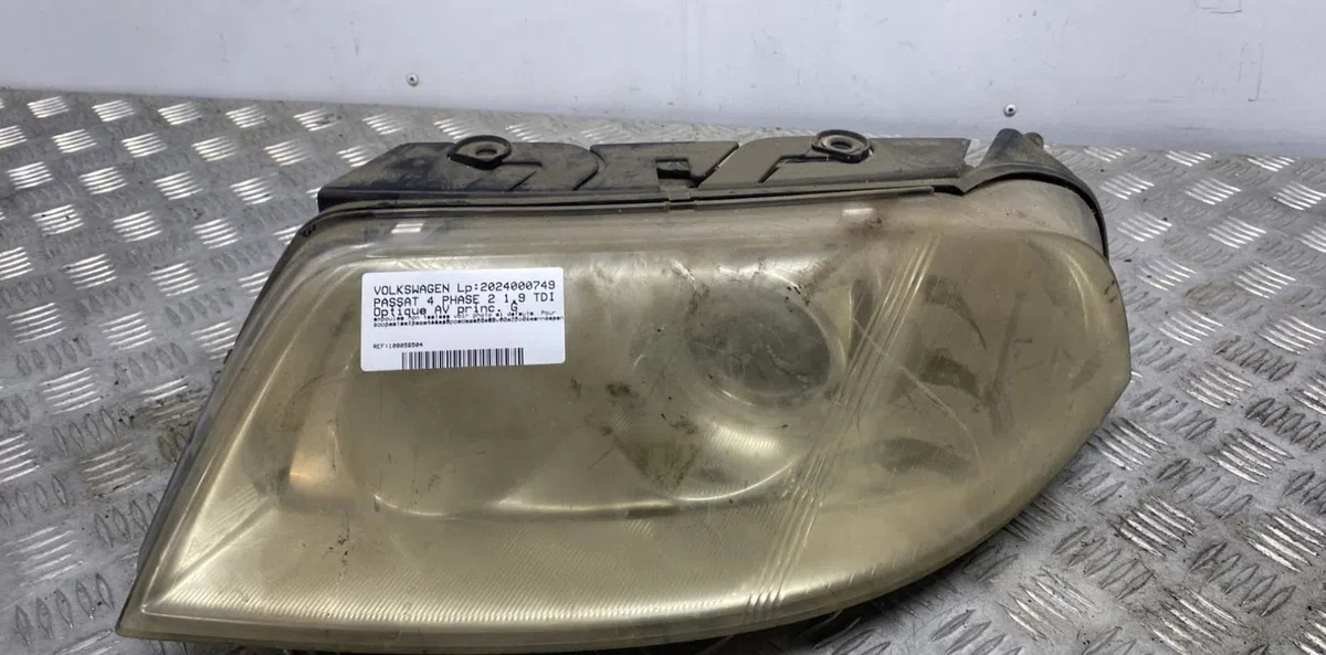 Phare gauche VOLKSWAGEN PASSAT 4 PHASE 2 occasion