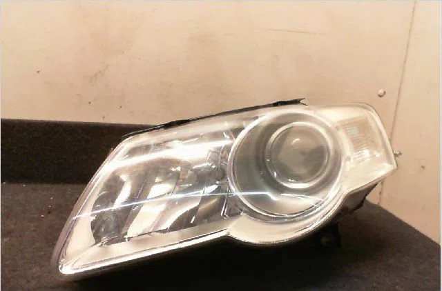 Phare gauche Volkswagen PASSAT B6 Variant (3C5) 2.0 tdi (2005-2010) 5 portes occasion