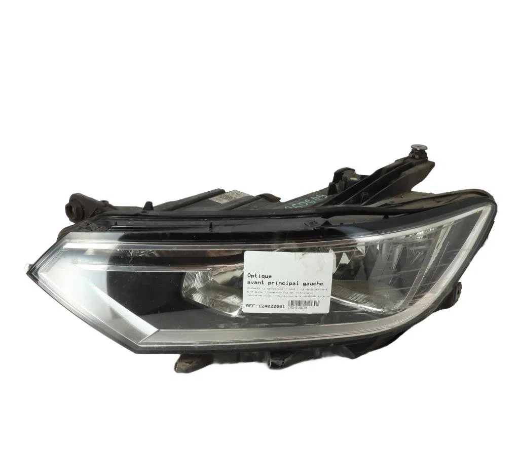 Phare gauche Volkswagen PASSAT B8 (3G2, CB2) 1.6 tdi (2014) occasion