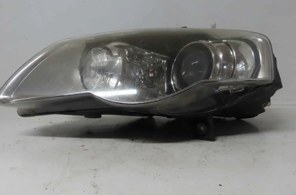 Phare gauche VOLKSWAGEN PASSAT V occasion
