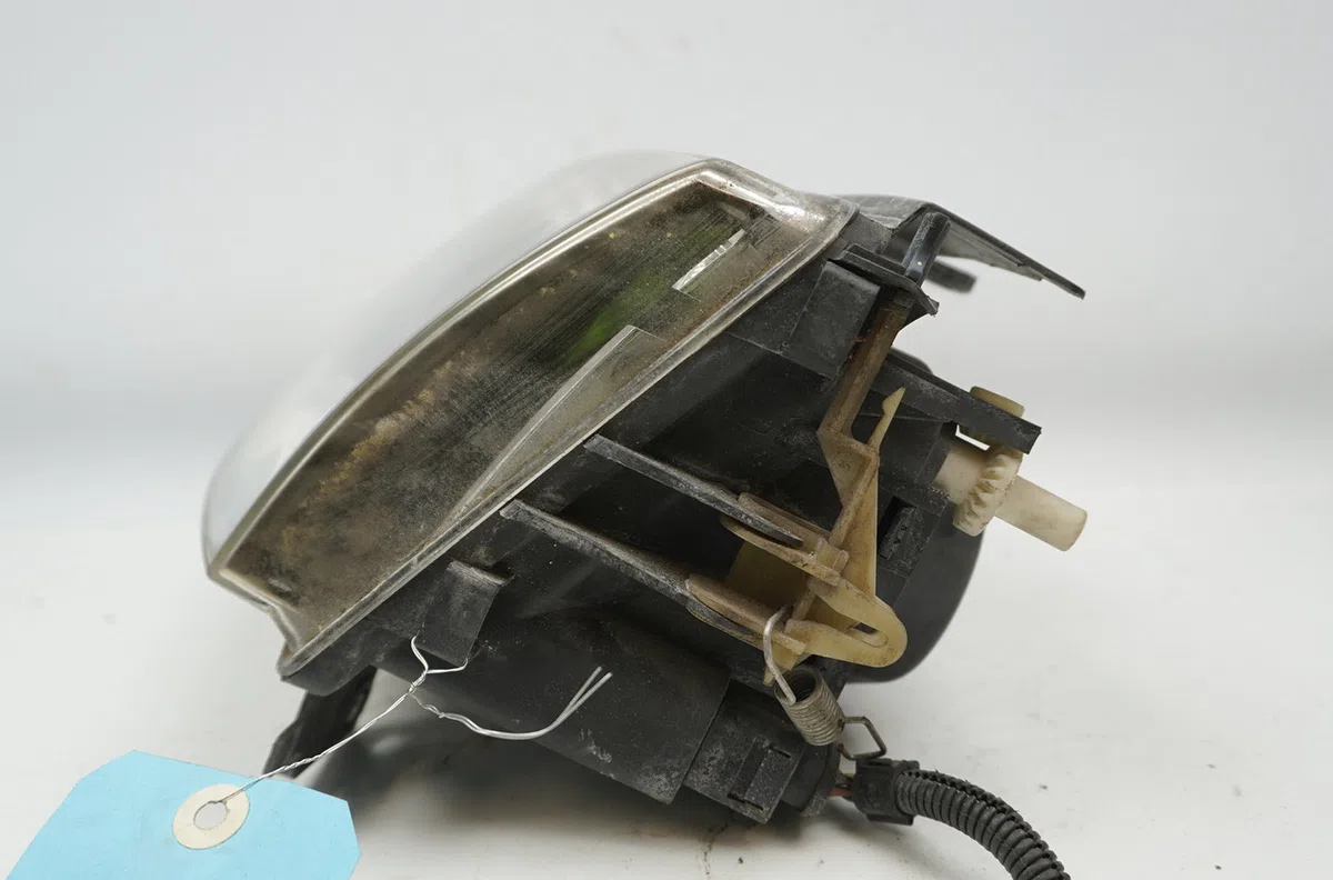 Phare gauche Volkswagen POLO (6N2) 1.4 (1999-2001) 5 portes occasion