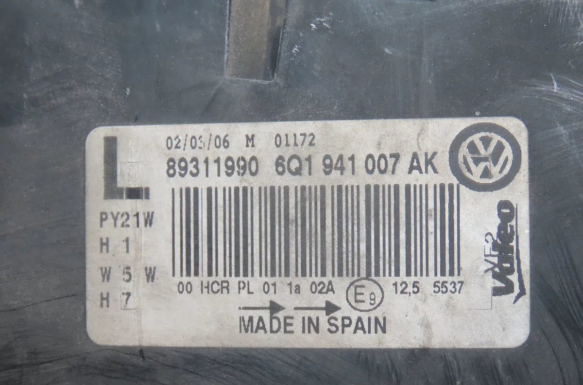 Phare gauche Volkswagen POLO (9N_, 9A_) 1.9 tdi (2001-2009) 5 portes occasion