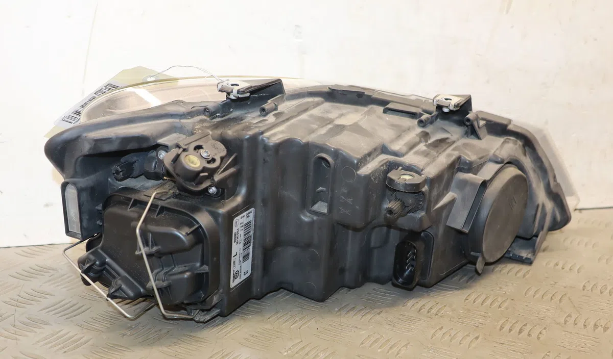 Phare gauche Volkswagen POLO V (6R1, 6C1) 1.2 (2009) occasion