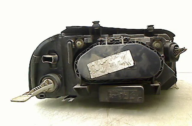 Phare gauche Volkswagen SHARAN (7M8, 7M9, 7M6) 1.9 tdi (1996-2000) 5 portes occasion