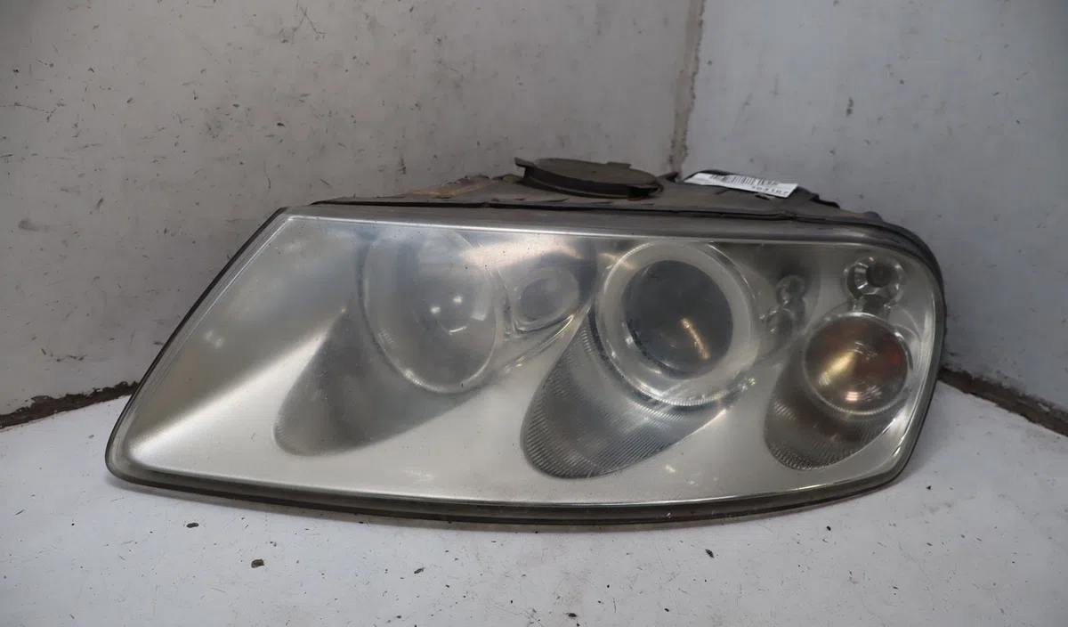 Phare gauche Volkswagen TOUAREG (7LA, 7L6, 7L7) 2.5 r5 tdi (2003-2010) occasion