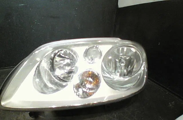 Phare gauche VOLKSWAGEN TOURAN occasion