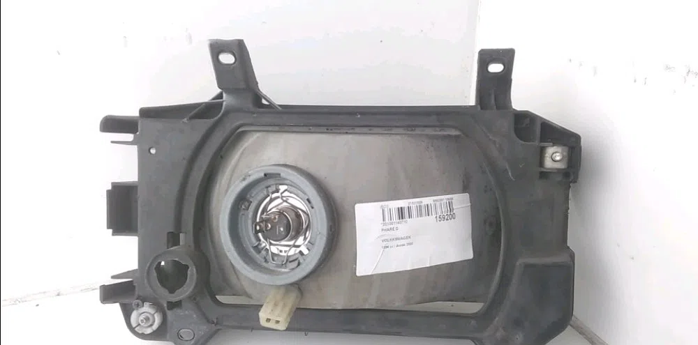 Phare gauche Volkswagen TRANSPORTER IV Camionnette (70A, 70H, 7DA, 7DH) 1.9 td (1992-2003) occasion