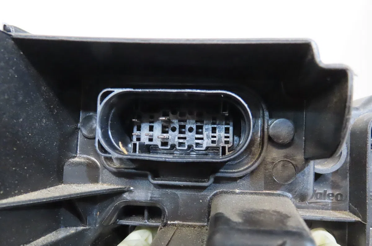Phare gauche Volkswagen TRANSPORTER VI Camion plate-forme-Châssis (SFD, SFE, SFL, SF 2.0 tdi 4motion (2015-2019) occasio