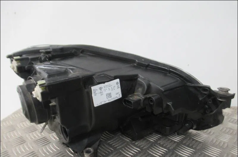 Phare gauche Volkswagen UP! (121, 122, BL1, BL2, BL3, 123) 1.0 (2011-2020) 5 portes occasion