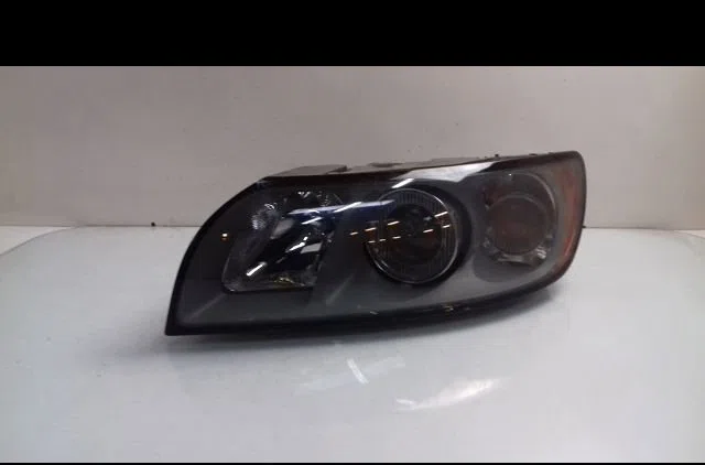 Phare gauche Volvo V50 (545) 2.0 d (2004-2010) occasion