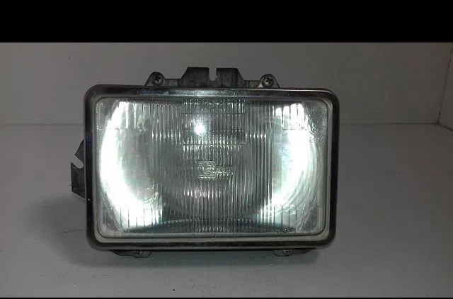 Phare longue portee avant gauche Chrysler LE BARON Décapotable 2.5 i turbo (1989-1993) occasion