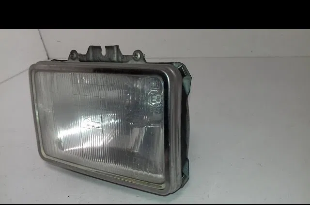 Phare longue portee avant gauche Chrysler LE BARON Décapotable 2.5 i turbo (1989-1993) occasion
