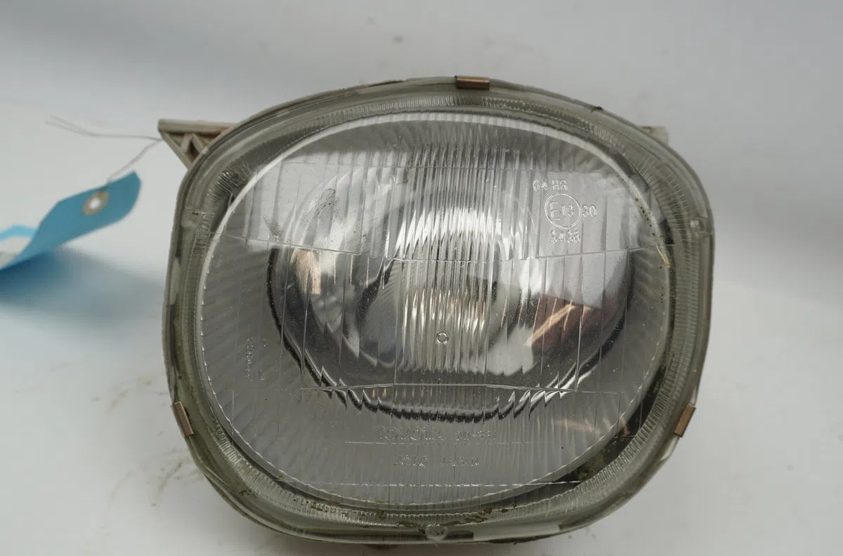 Phare longue portee avant gauche Toyota CELICA Coupé (_T20_) 1.8 i 16v (at200-st) (1993-1999) occasion