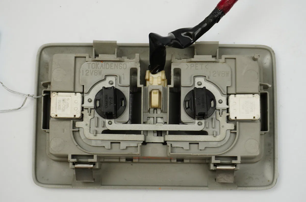 Plafonnier Fiat SEDICI (189_) 1.9 d multijet 4x4 (2006-2011) occasion