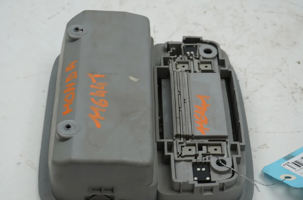 Plafonnier Honda ACCORD VII (CL, CN) 2.2 i-ctdi (cn1) (2004-2008) occasion
