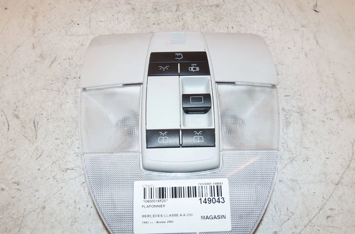 Plafonnier Mercedes-benz CLASSE A (W169) A 200 cdi (169.008, 169.308) (2004-2012) 5 portes occasion
