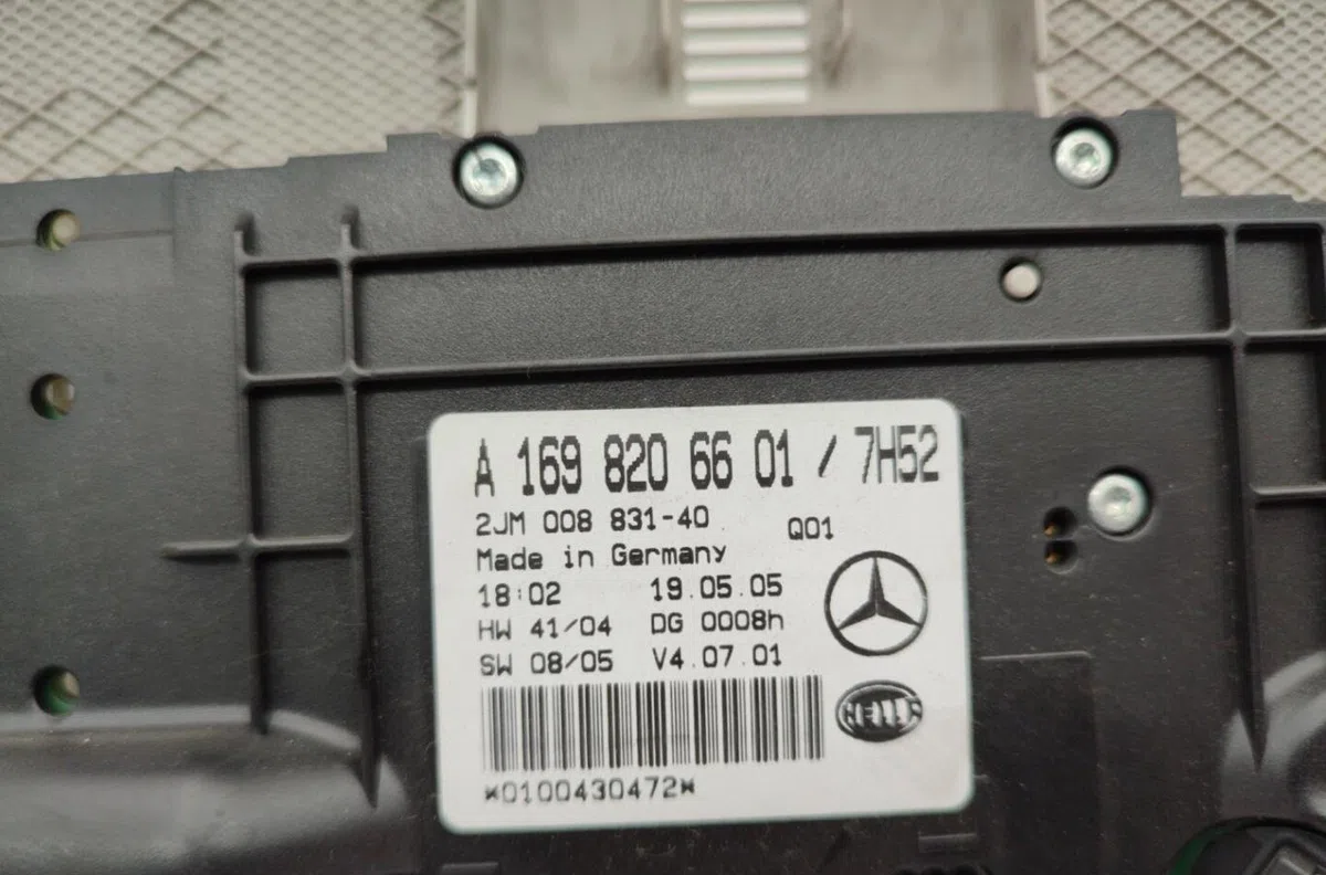 Plafonnier MERCEDES CLASSE A 169 PHASE 1 occasion
