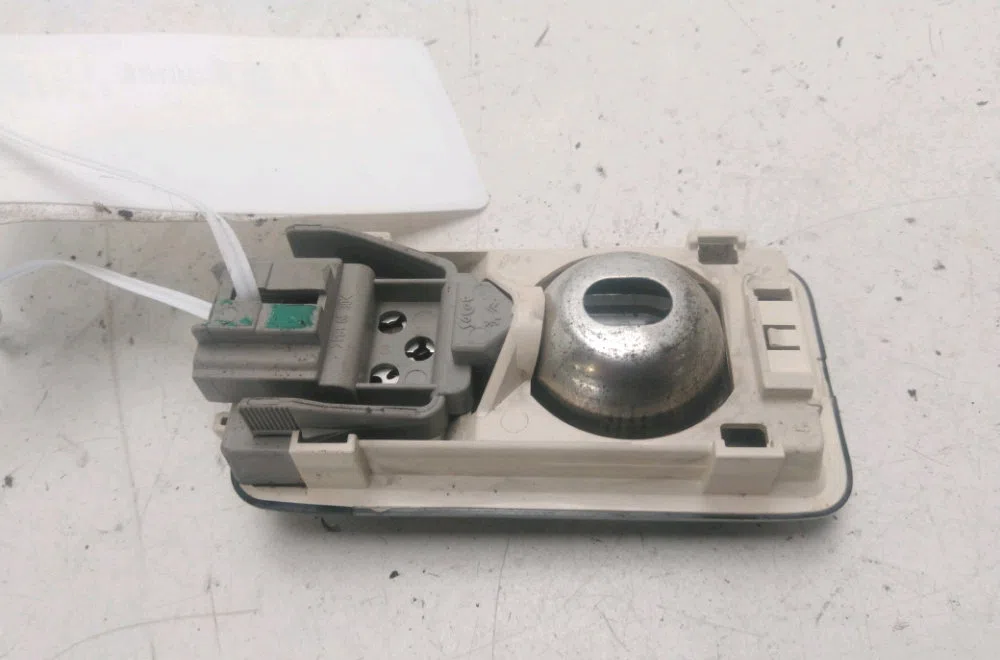 Plafonnier Peugeot 206 3-5 portes (2A-C) 1.9 d (1998-2001) 5 portes occasion